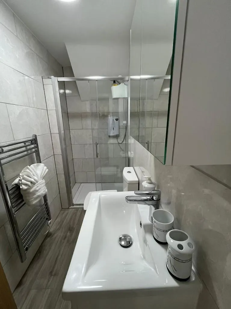 Dream Flat Apartment Dundry